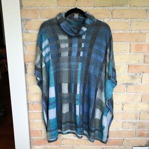 Robert Kitchen Sweater Poncho